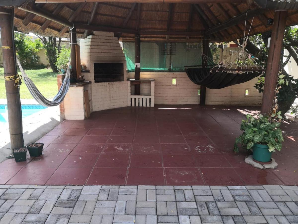 Villa 15 On Reitz Bela Bela Extérieur photo
