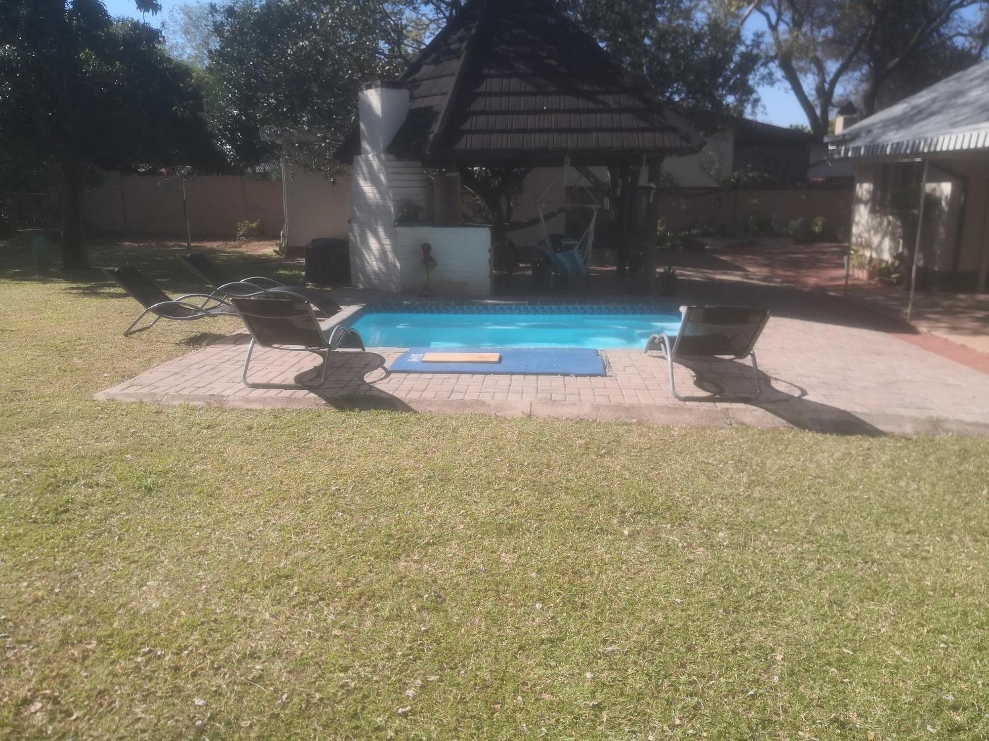 Villa 15 On Reitz Bela Bela Extérieur photo